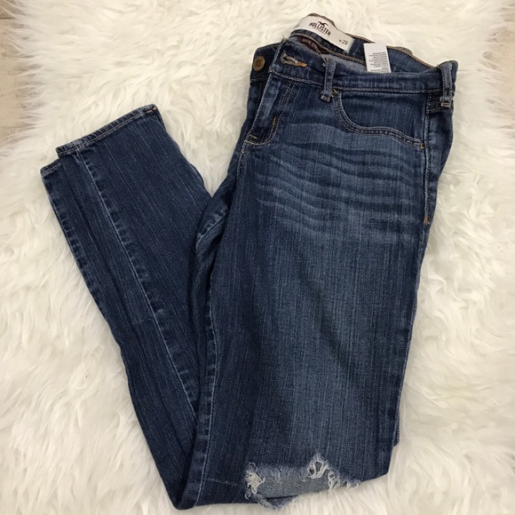 Hollister Skinny Jeans - Picture 10 of 11